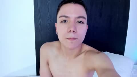 alanblack1 online show from January 28, 6:28 pm