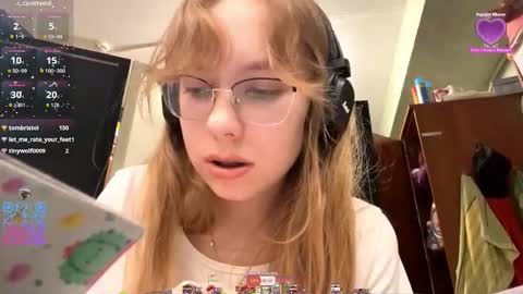 Snapshot of alanehadaller chatting on October 11, 2:37 pm Stella online show from October 11, 2:37 pm