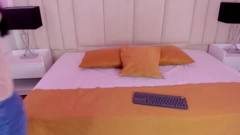 Alanha  online show from December 16, 3:11 am