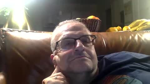 alankrieski1174 online show from October 19, 4:13 am