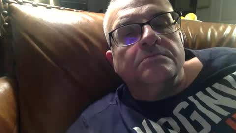 alankrieski1174 online show from October 21, 3:18 am