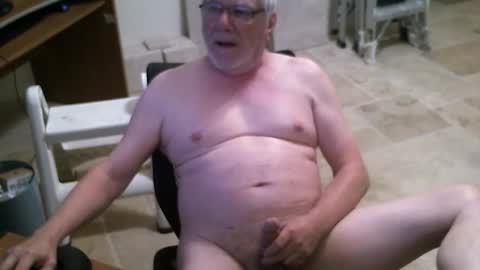 Alanlee10allen online show from May 8, 1:49 pm
