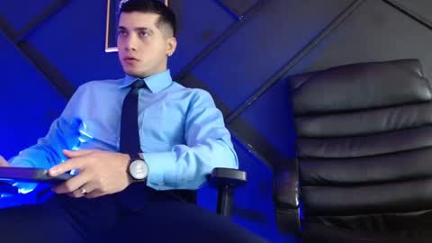 alanmill3r online show from February 13, 12:35 am
