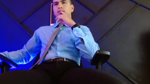 alanmill3r online show from February 19, 4:22 pm