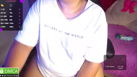 Snapshot of alanna_brunette chatting on September 22, 9:00 am lanna online show from September 22, 9:00 am