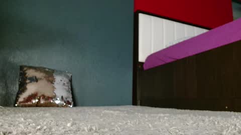 Snapshot of alanna_gold chatting on October 9, 4:21 am Alanna online show from October 9, 4:21 am