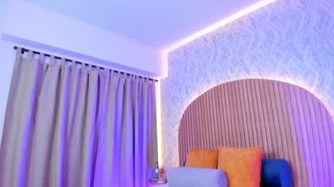 Alanna  online show from January 19, 2:47 am