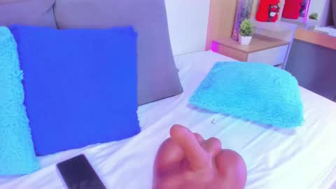 Alanna  online show from January 15, 1:43 am