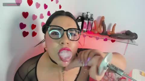 alana silver online show from May 16, 1:13 am