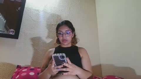 alanna_smith69 online show from June 17, 2:58 am