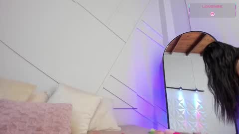 alannarouge online show from November 28, 11:35 am