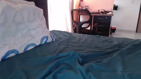 Snapshot of alanxxx836836 chatting on September 30, 9:31 pm alanxxx836836 online show from September 30, 9:31 pm