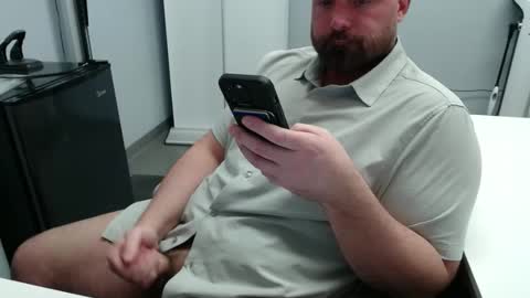 Snapshot of alaska4411 chatting on January 15, 3:00 am John online show from January 15, 3:00 am