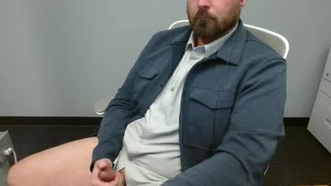 Snapshot of alaska4411 chatting on February 3, 11:15 pm John online show from February 3, 11:15 pm