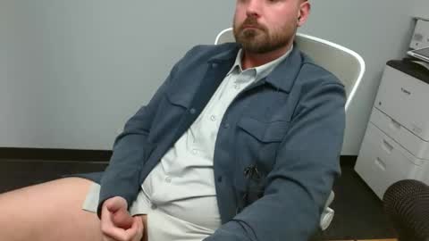 Snapshot of alaska4411 chatting on February 14, 3:54 am John online show from February 14, 3:54 am