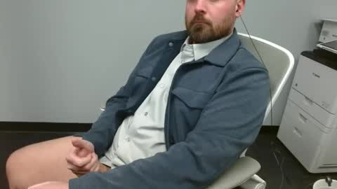 Snapshot of alaska4411 chatting on February 15, 12:48 am John online show from February 15, 12:48 am