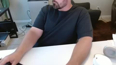 Snapshot of alaska4411 chatting on April 7, 3:23 pm John online show from April 7, 3:23 pm