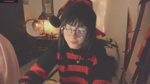 Alaska Grace       online show from December 3, 3:30 am