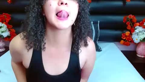 Snapshot of alasmith_ chatting on January 11, 2:09 am AlaSmith  online show from January 11, 2:09 am