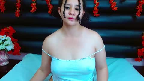 Snapshot of alasmith_ chatting on January 19, 7:46 am AlaSmith  online show from January 19, 7:46 am