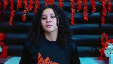 Snapshot of alasmith_ chatting on February 1, 8:08 am AlaSmith  online show from February 1, 8:08 am