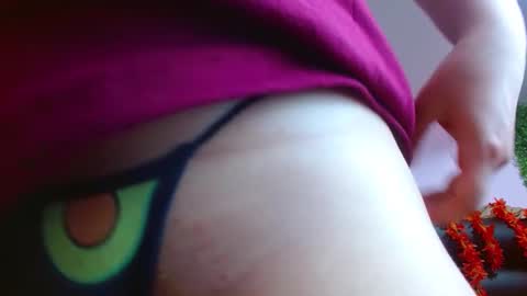 Snapshot of alasmith_ chatting on February 6, 5:46 am AlaSmith  online show from February 6, 5:46 am