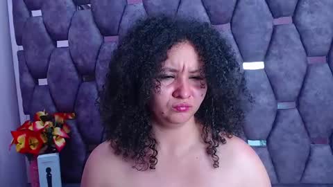 Snapshot of alasmith_ chatting on February 18, 8:38 am AlaSmith  online show from February 18, 8:38 am