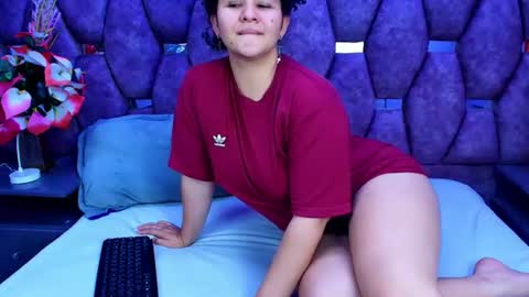 Snapshot of alasmith_ chatting on June 19, 10:08 am AlaSmith online show from June 19, 10:08 am