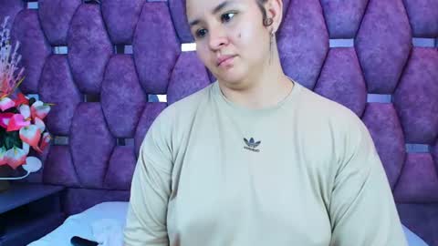 Snapshot of alasmith_ chatting on July 20, 10:50 am AlaSmith online show from July 20, 10:50 am