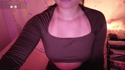 alba_toro535670 online show from October 17, 12:30 pm