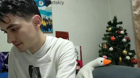 Snapshot of albeda22 chatting on December 25, 9:11 pm Albedo online show from December 25, 9:11 pm