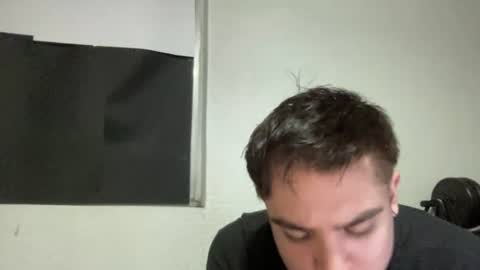 alber753713 online show from June 14, 1:58 am