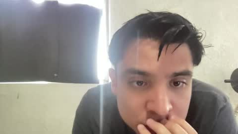 alber753713 online show from August 3, 7:17 pm