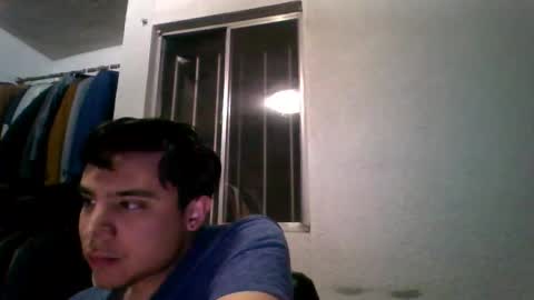 albertoarenas16 online show from April 10, 2:28 am