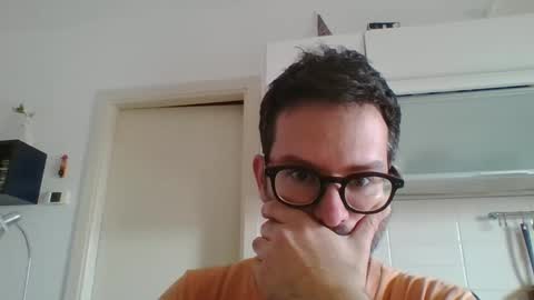 albertodivenire online show from March 9, 1:59 pm