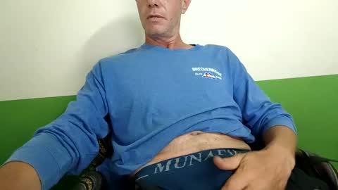 Snapshot of albethere777 chatting on March 4, 9:32 pm ALPHA Q online show from March 4, 9:32 pm