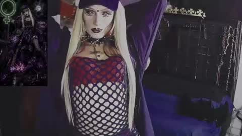 Mistic witch online show from July 4, 4:40 am