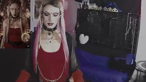 Mistic witch online show from July 23, 7:28 am