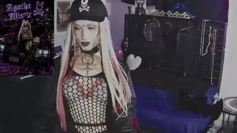Mistic witch online show from August 3, 8:57 am