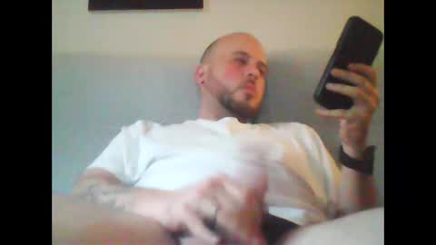 Snapshot of aleeexxxx4u chatting on December 19, 9:05 am aleeexxxx4u online show from December 19, 9:05 am