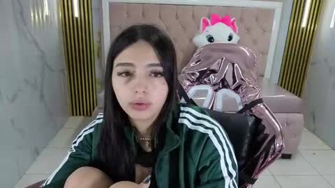 Snapshot of alehp_rose_s chatting on April 27, 1:09 pm Ale online show from April 27, 1:09 pm