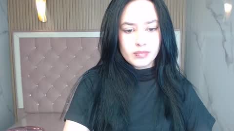 aleja online show from February 3, 1:38 pm