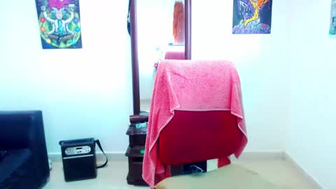 aleja online show from October 29, 6:53 pm