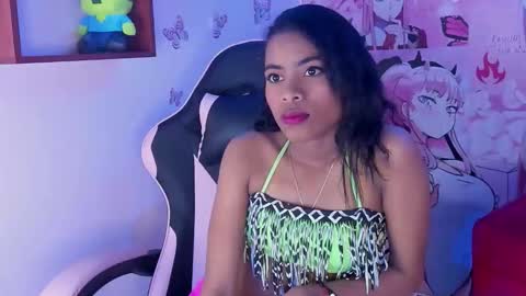 Snapshot of aleja_miller1703 chatting on February 12, 10:27 pm aleja_miller1703 online show from February 12, 10:27 pm