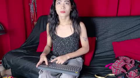 Alejandra online show from May 15, 12:01 pm