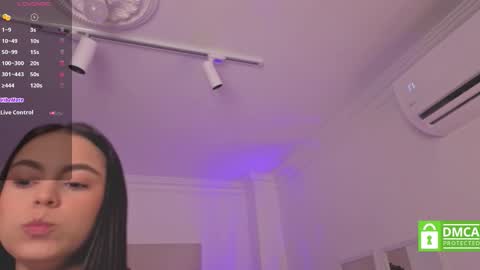 Snapshot of alejaa___ chatting on October 16, 11:33 am Alejandra online show from October 16, 11:33 am