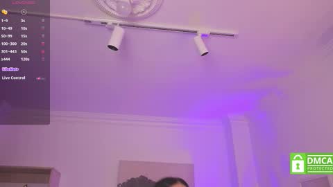 Snapshot of alejaa___ chatting on October 18, 11:44 am Alejandra online show from October 18, 11:44 am