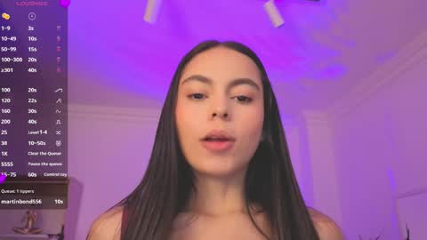 Alejandra online show from May 9, 11:26 am