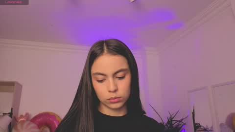 Alejandra online show from May 14, 11:39 am