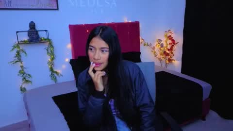 Snapshot of alejamedusa chatting on October 7, 11:18 am alejamedusa online show from October 7, 11:18 am